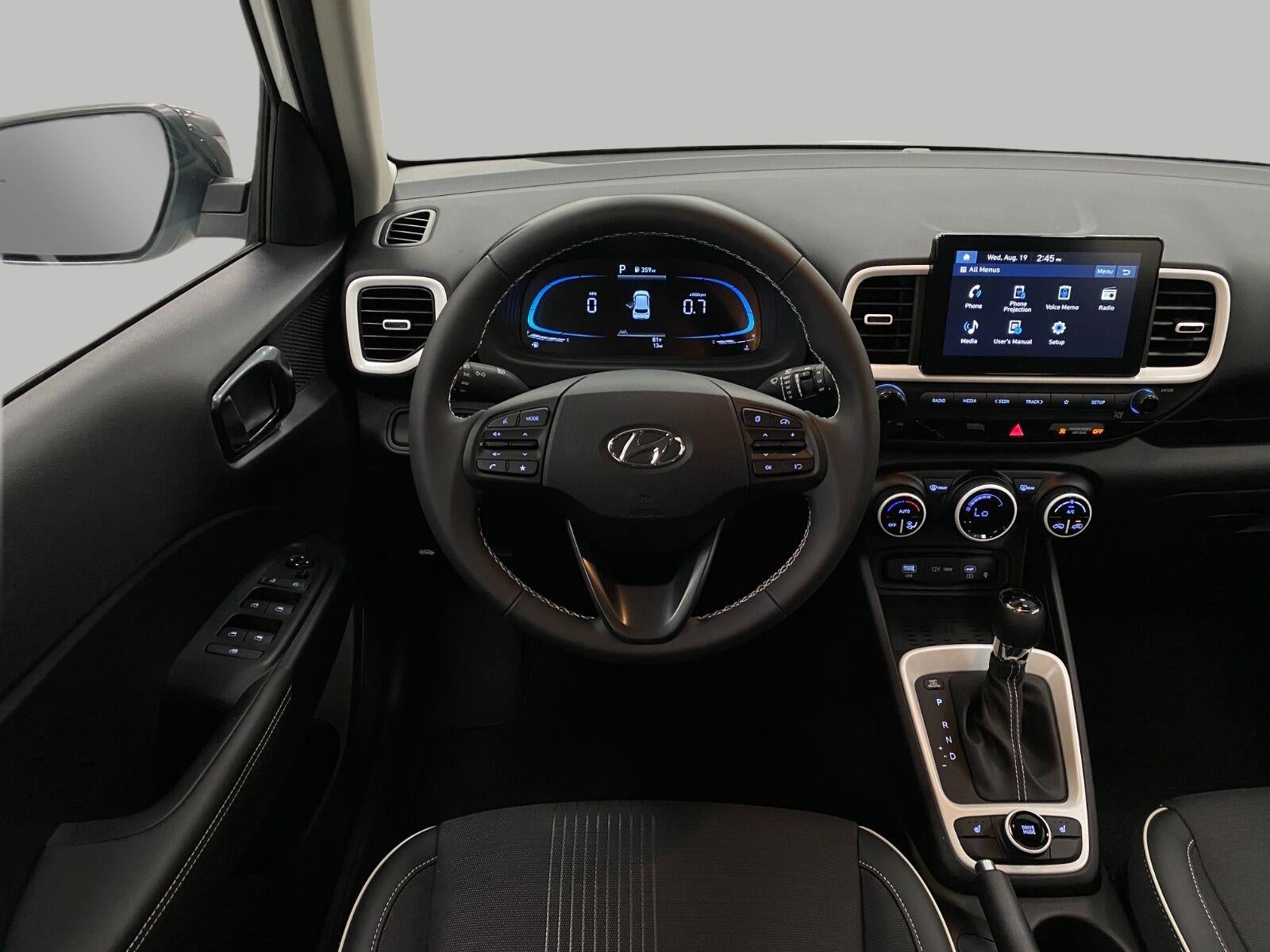 2026 Hyundai VENUE SEL W/Two-Tone Roof