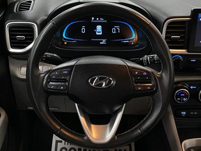 2025 Hyundai VENUE SEL IVT