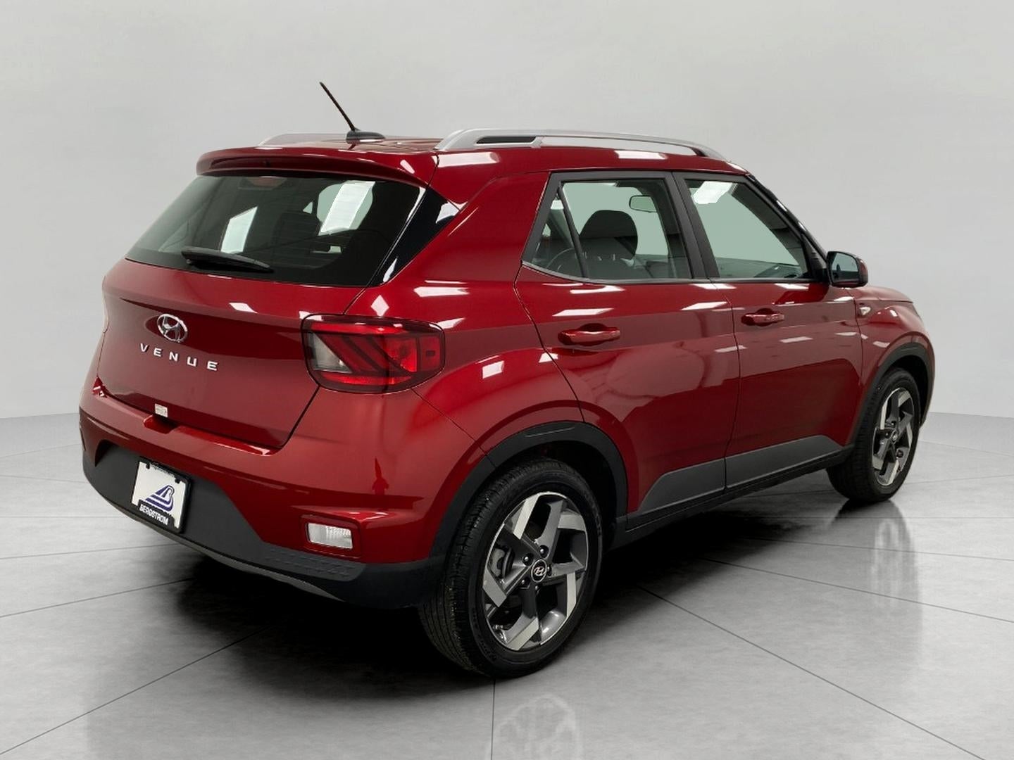 2025 Hyundai VENUE SEL IVT