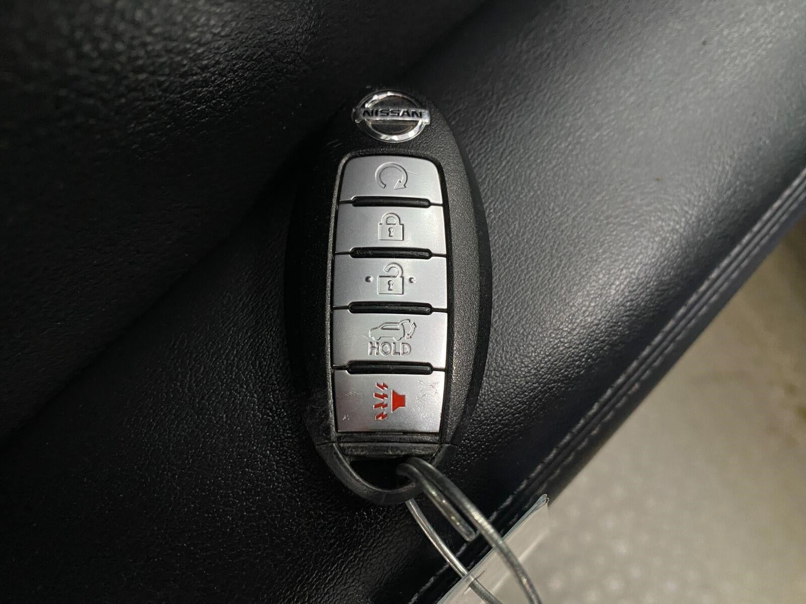 2018 Nissan Rogue FWD SV
