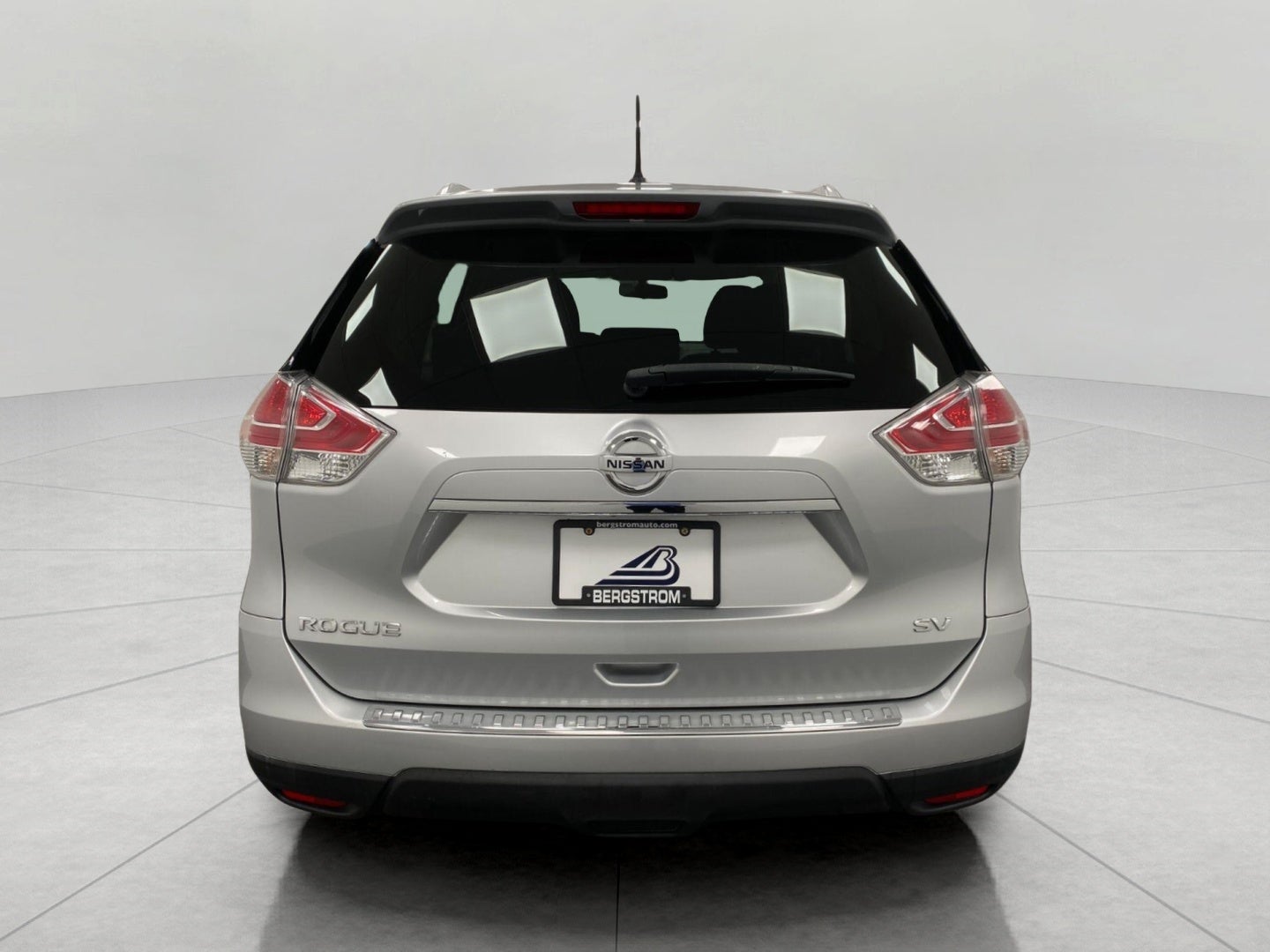 2015 Nissan Rogue FWD 4dr SV