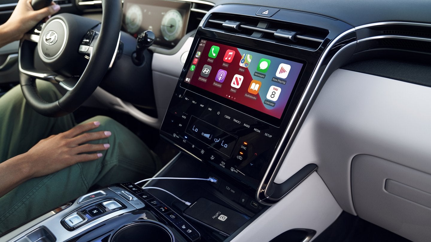 2022 Tucson Interior | Bergstrom Hyundai of Appleton in Appleton WI